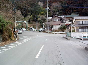 黒山三滝への分岐