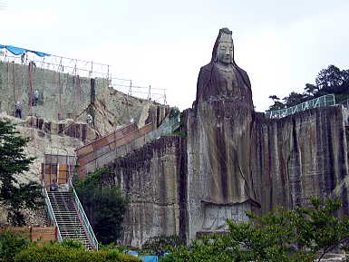 平和観音