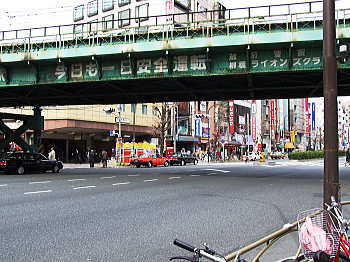 浅草橋駅前