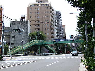 駒本小学校前