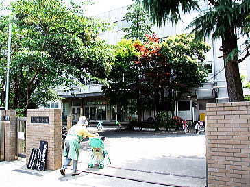 駒本小学校