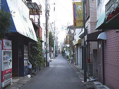 鳩の街通り商店街