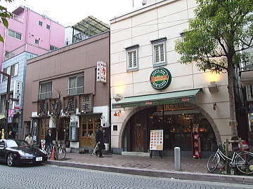 ラーメン店とパスタの店