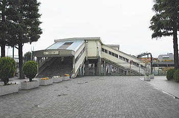 駒場東大前駅 駅前