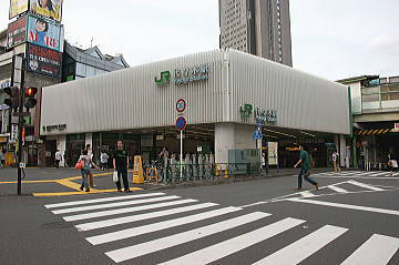 JR代々木駅