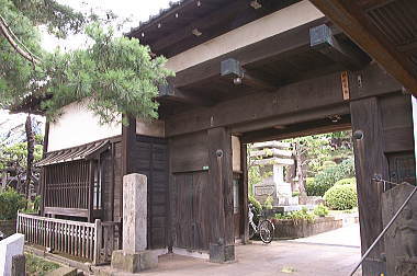 通用門（長屋門）