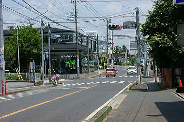 天王台駅入口交差点