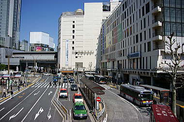 １０：３３　渋谷駅前