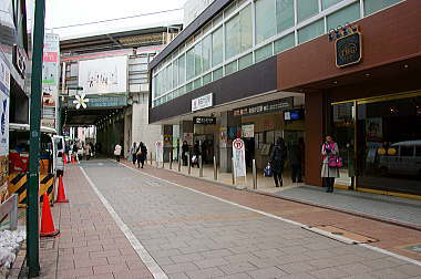 自由が丘駅南口