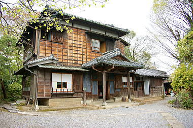 翁島（岡田家別邸）