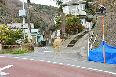 鷹取山登山口