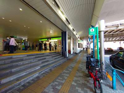  JR・東京メトロ 西日暮里駅前