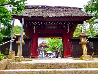 深大寺山門