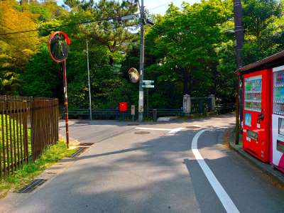 瑞泉寺を目指して進む