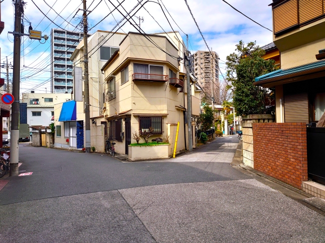Ｙ字路を右へ